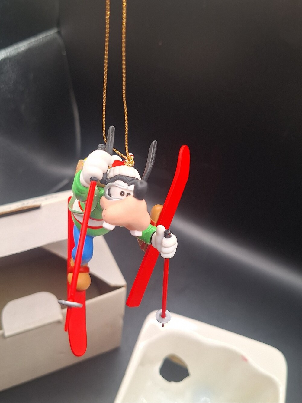 Vintage Walt Disney Ornament 1988 Watch Out Goofy Christmas Magic